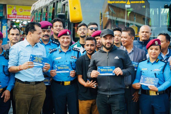 नेपाल टेलिकमले प्रहरीसँग मिलेर शुरु गर्यो एनटि भेहिकल स्टीकर क्याम्पियन